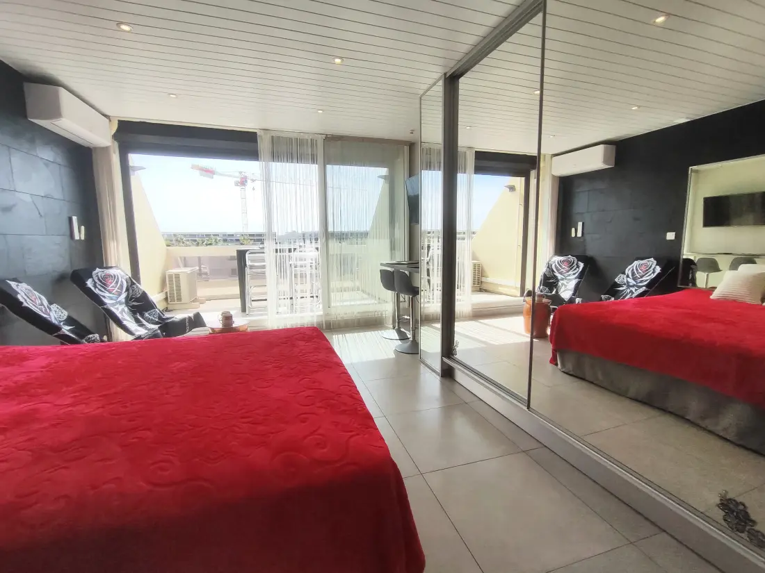 HELIOPOLIS NATURIST Residence