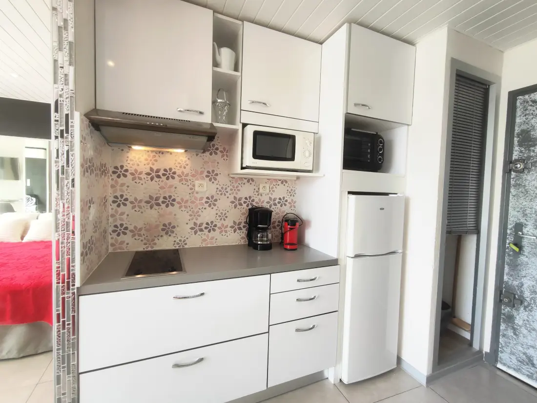 HELIOPOLIS NATURIST Residence
