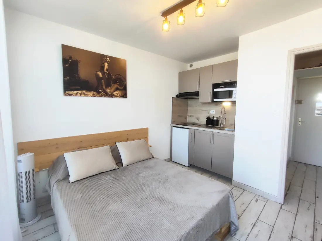 HELIOPOLIS NATURIST Residence