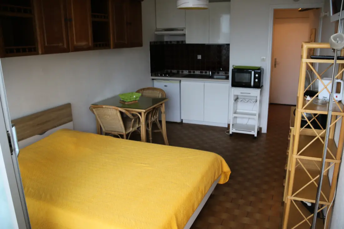 HELIOPOLIS NATURIST Residence