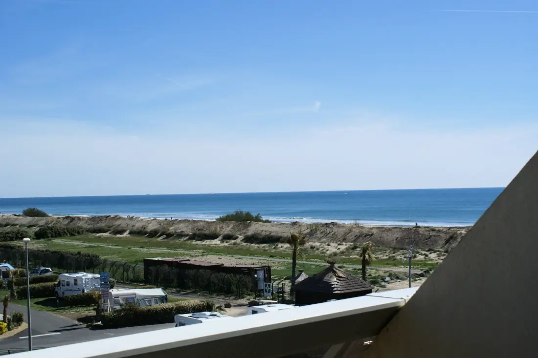 HELIOPOLIS NATURIST Residence