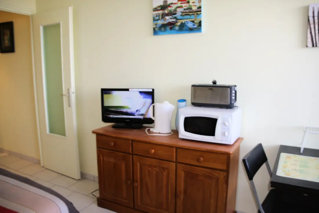 HELIOPOLIS NATURIST Residence