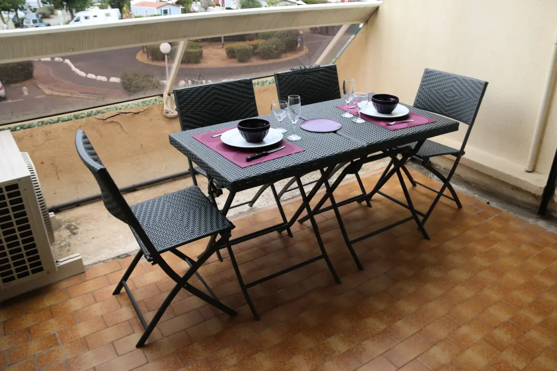 HELIOPOLIS NATURIST Residence