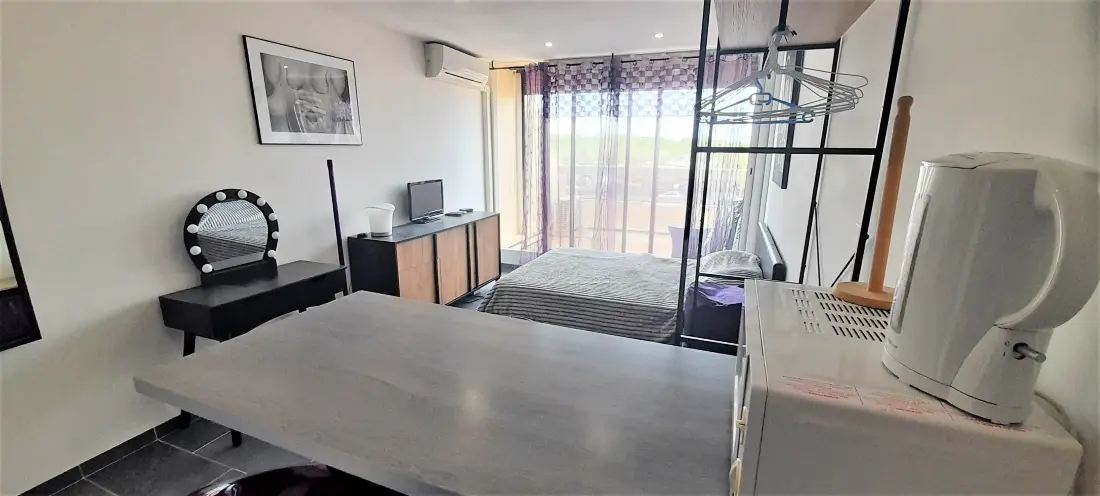 HELIOPOLIS NATURIST Residence