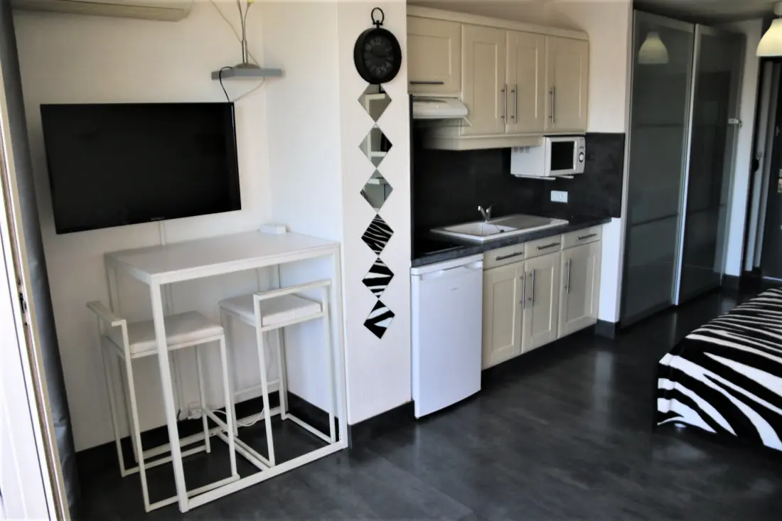 HELIOPOLIS NATURIST Residence