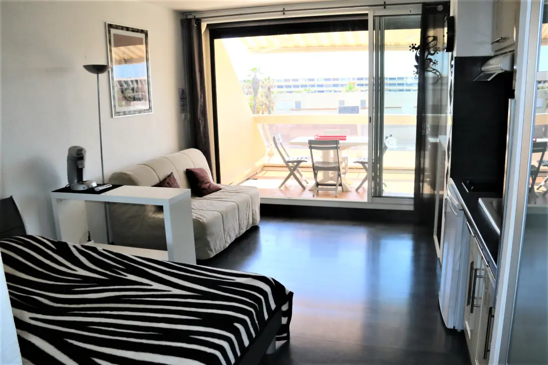 HELIOPOLIS NATURIST Residence