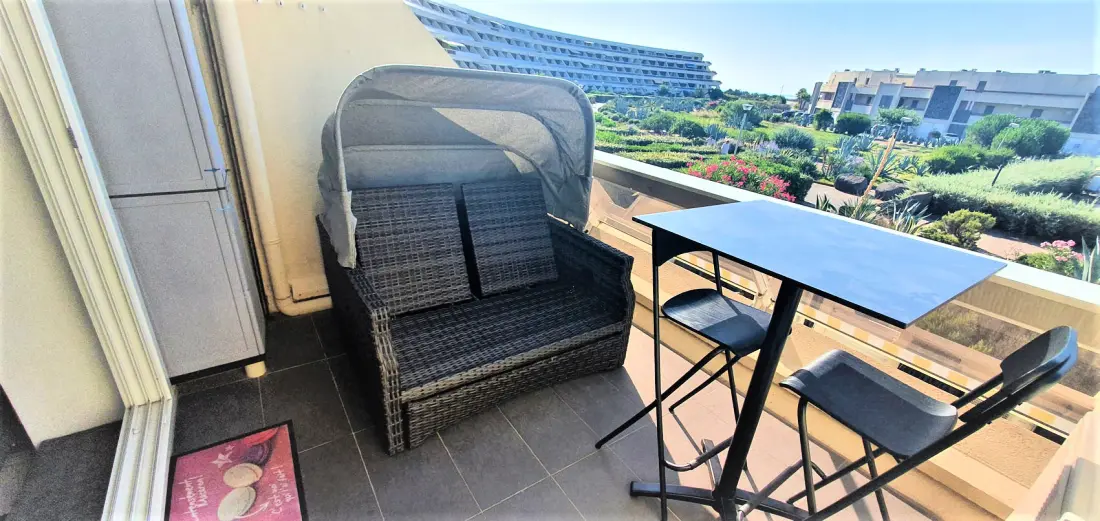 HELIOPOLIS NATURIST Residence