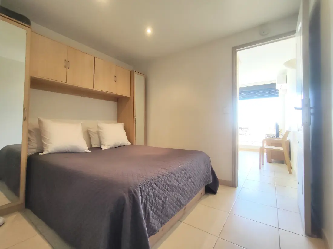 HELIOPOLIS NATURIST Residence