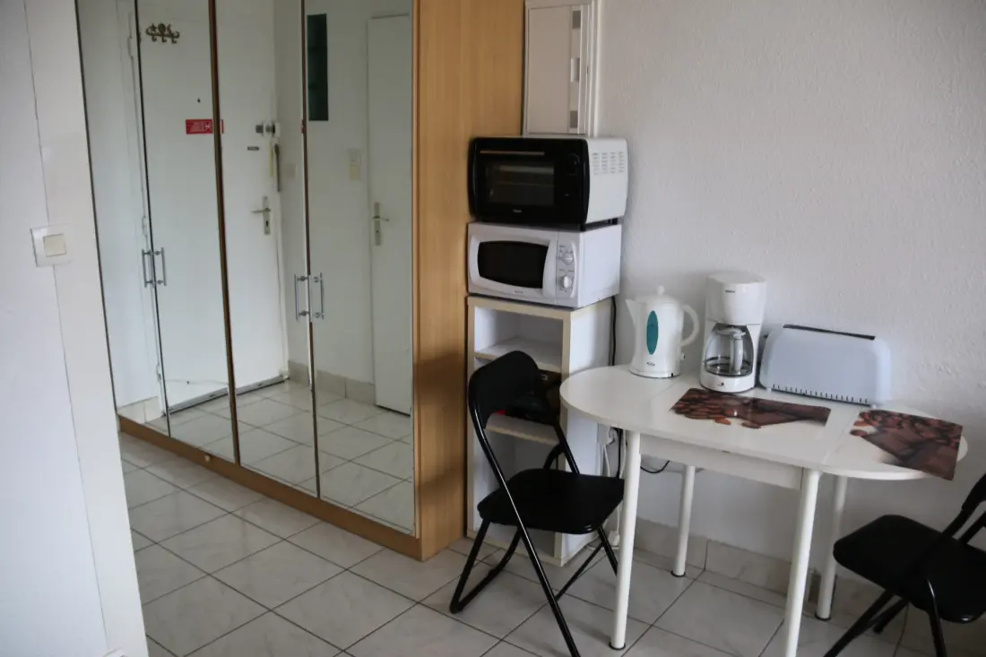 HELIOPOLIS NATURIST Residence