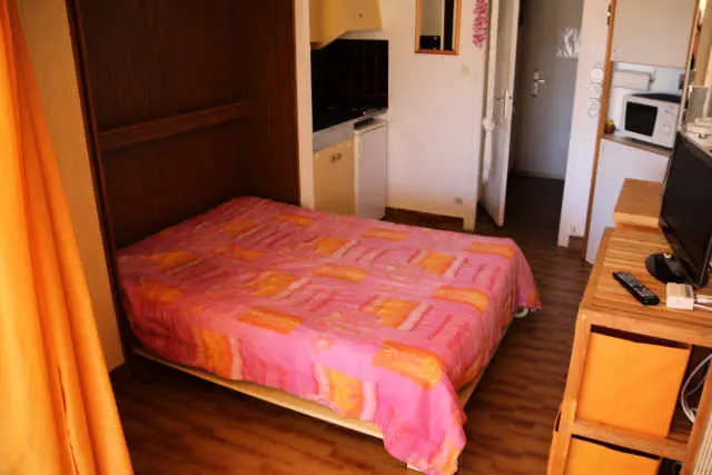 HELIOPOLIS NATURIST Residence