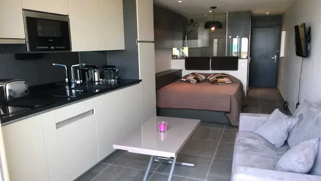 HELIOPOLIS NATURIST Residence