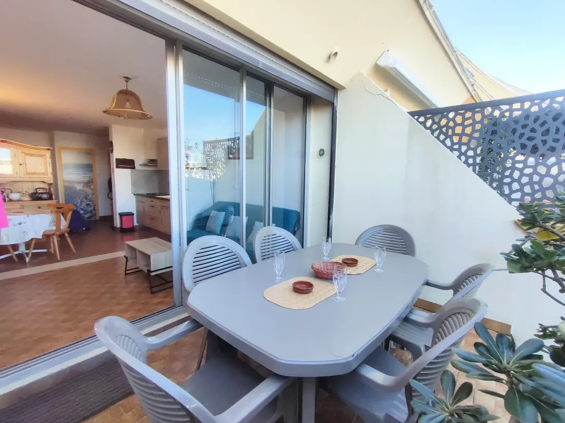 HELIOPOLIS NATURIST Residence