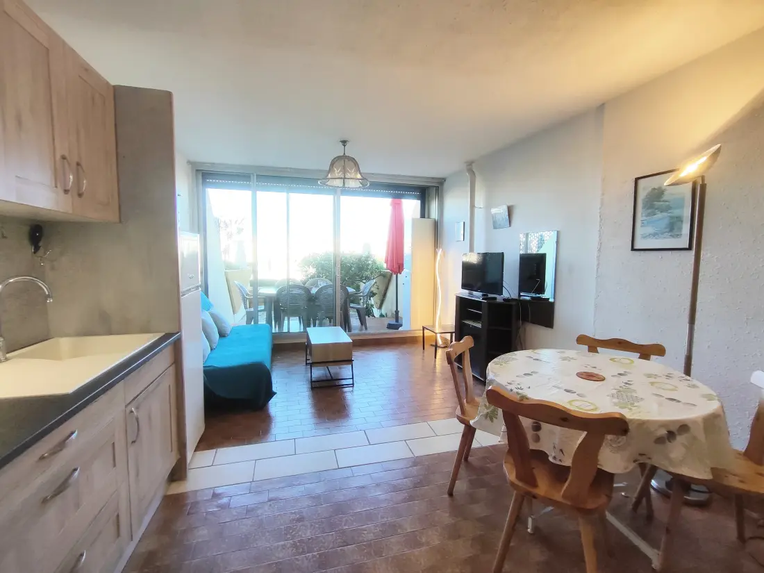 HELIOPOLIS NATURIST Residence