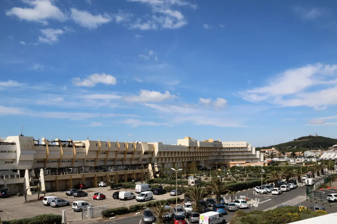 HELIOPOLIS NATURIST Residence