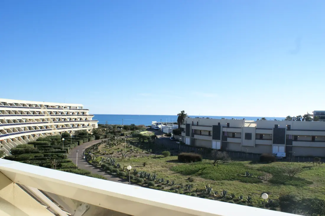 HELIOPOLIS NATURIST Residence