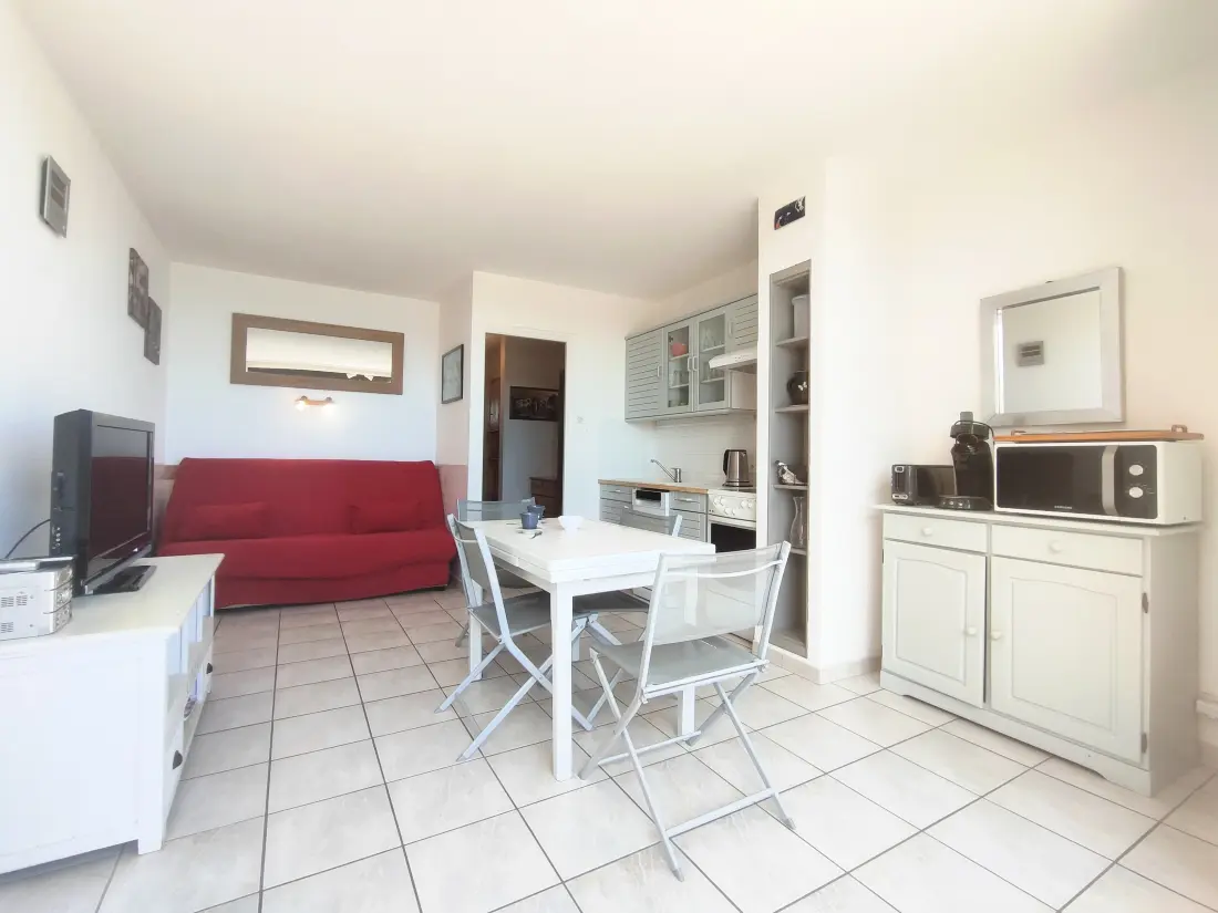 HELIOPOLIS NATURIST Residence