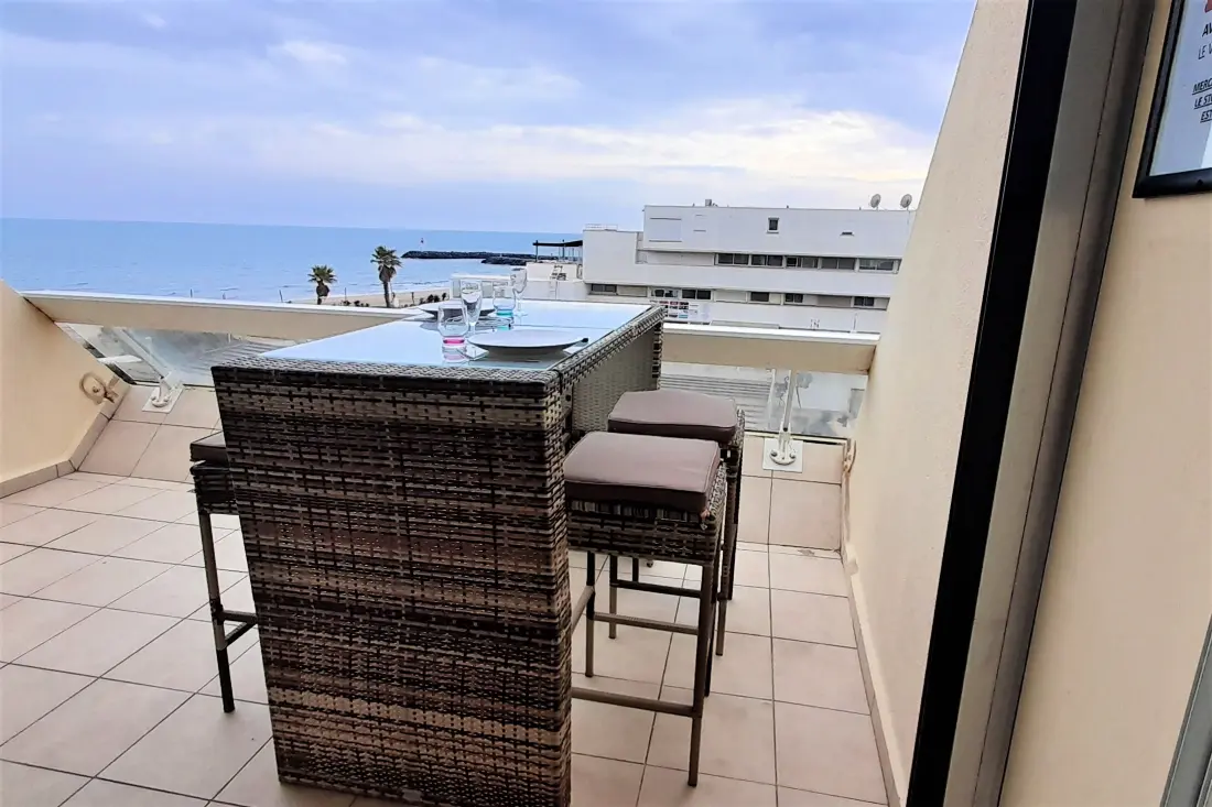 HELIOPOLIS NATURIST Residence