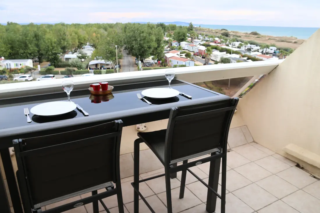HELIOPOLIS NATURIST Residence