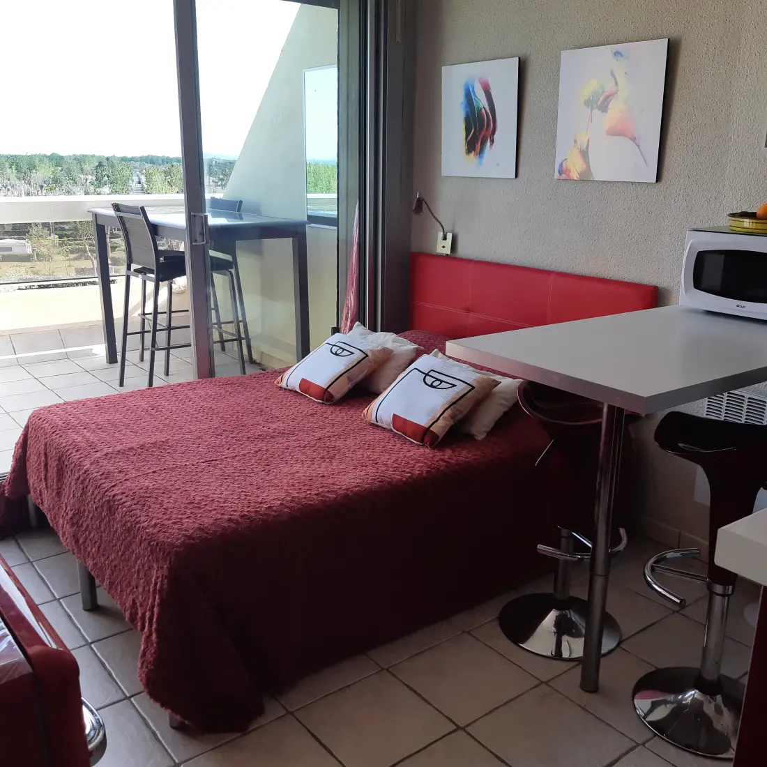 HELIOPOLIS NATURIST Residence
