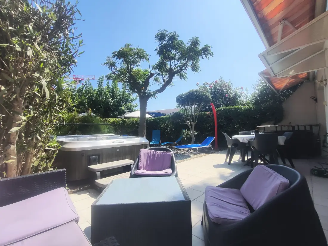 NATURA BEACH Residence