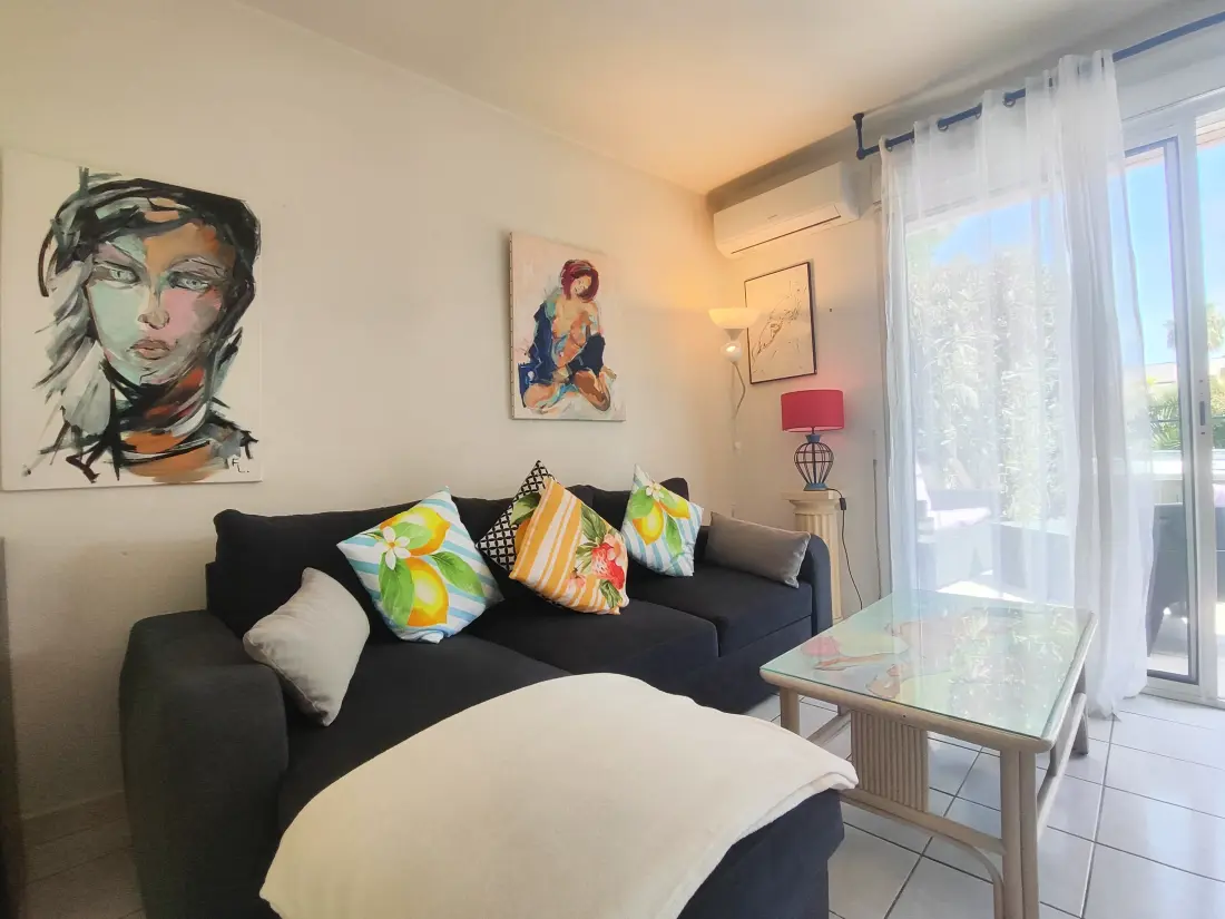 NATURA BEACH Residence