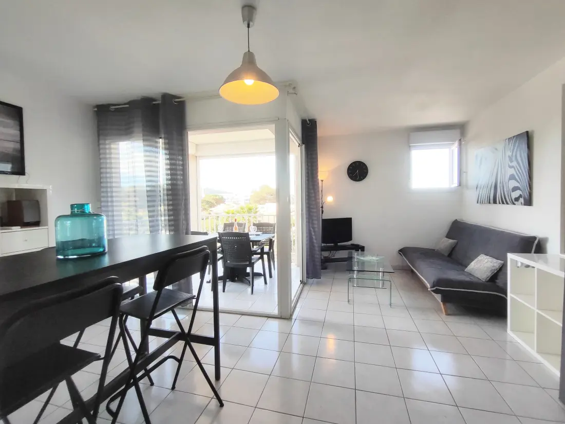 NATURA BEACH Residence