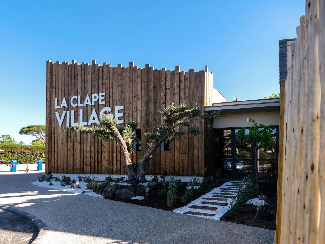 Camping de la Clape Village 5 Sterren★★★★★