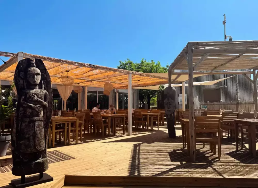 Camping de la Clape Village 5 Sterren★★★★★