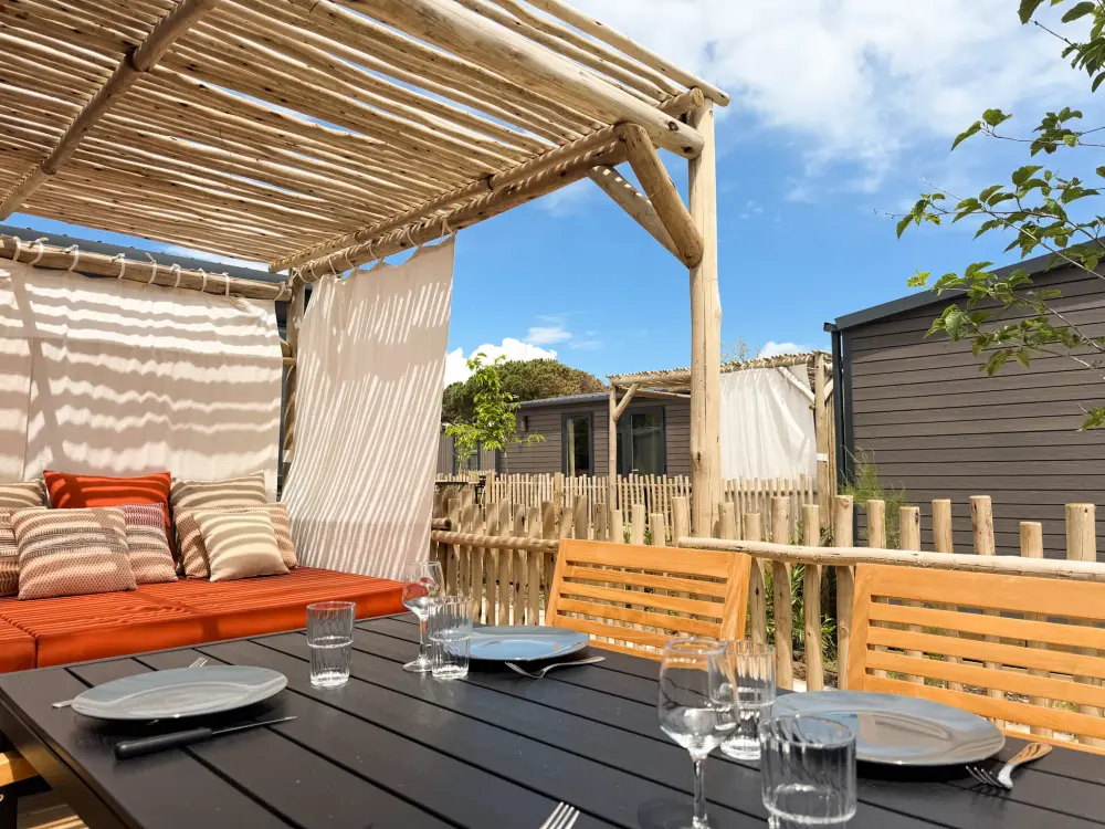 Camping de la Clape Village 5 Sterren★★★★★