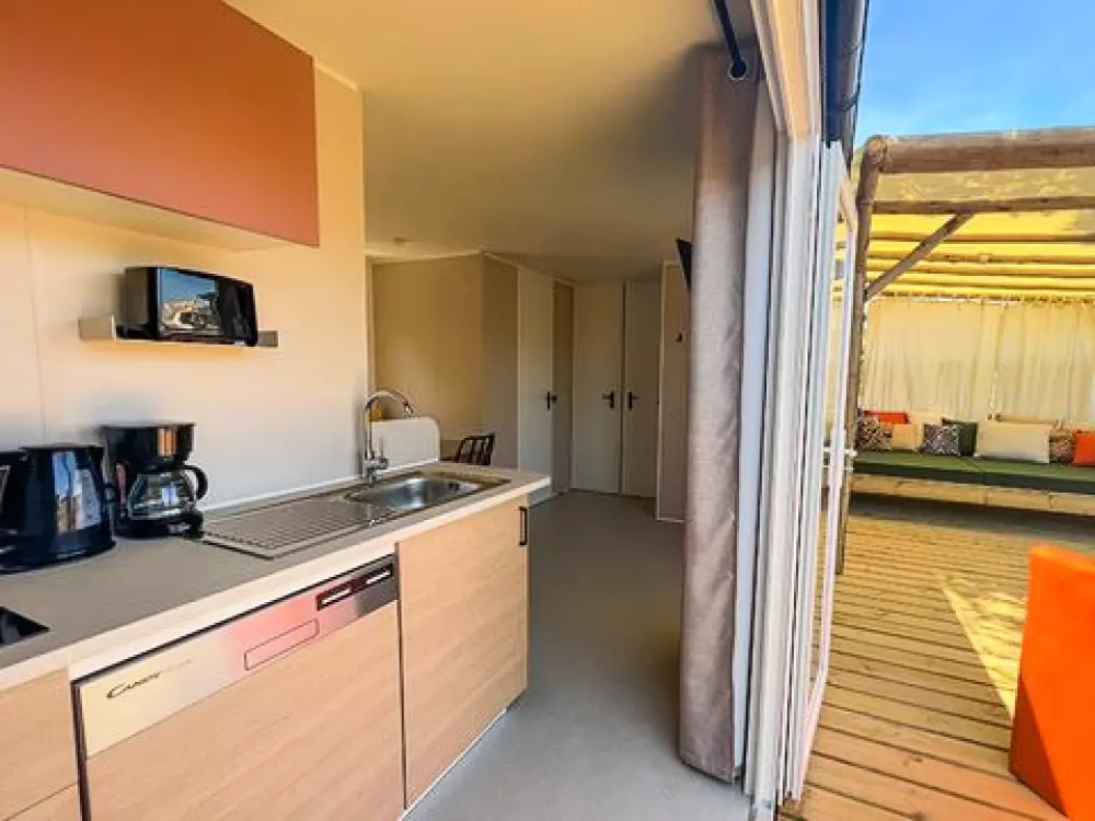 Camping de la Clape Village 5 Sterren★★★★★