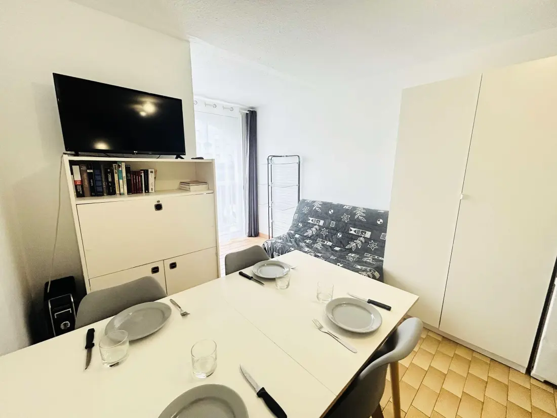 Cosmos Residence