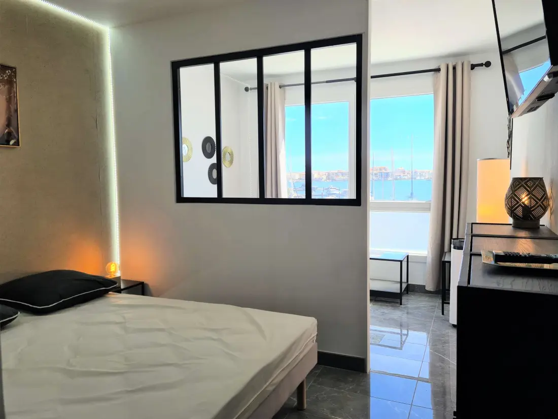Desirade Residence