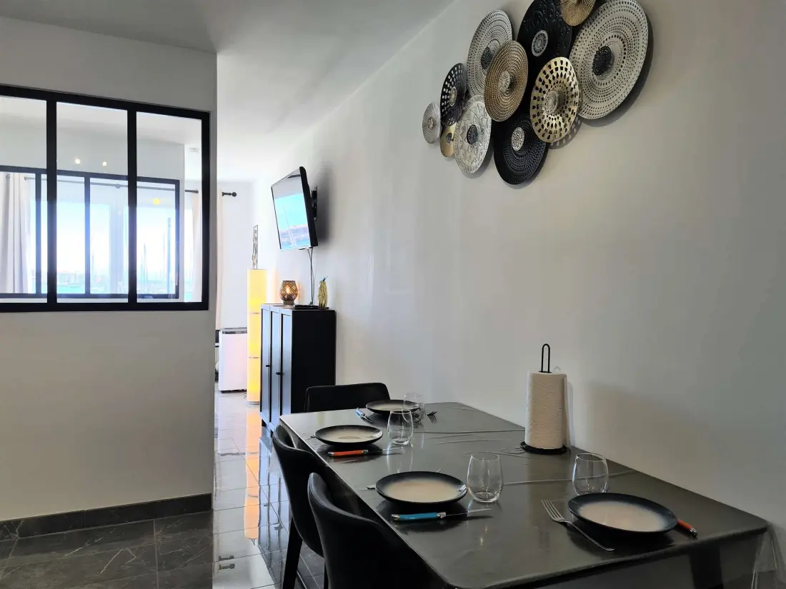 Desirade Residence