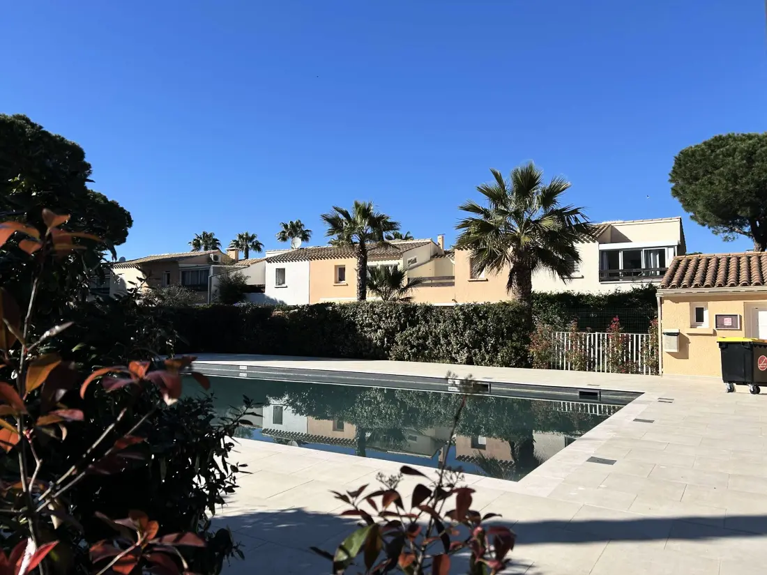 I nærheden af Eleuthera Residence