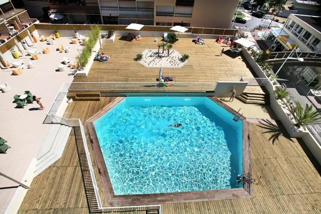 Residence Hotel. Saint Clair