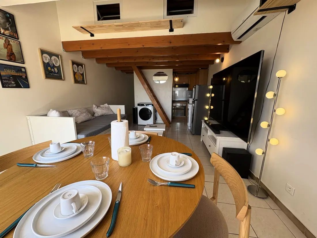 Thalacap Residence
