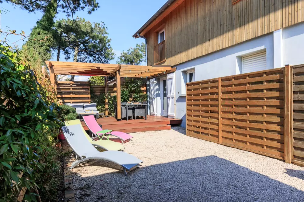 Oceanic Bonheurs House -