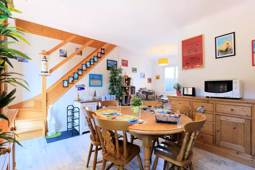 Oceanic Bonheurs House -