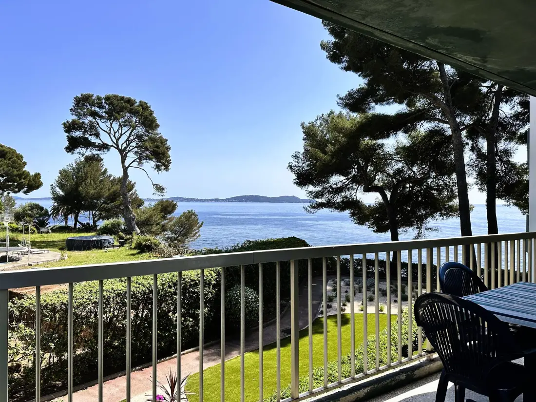 Eden Roc Residence