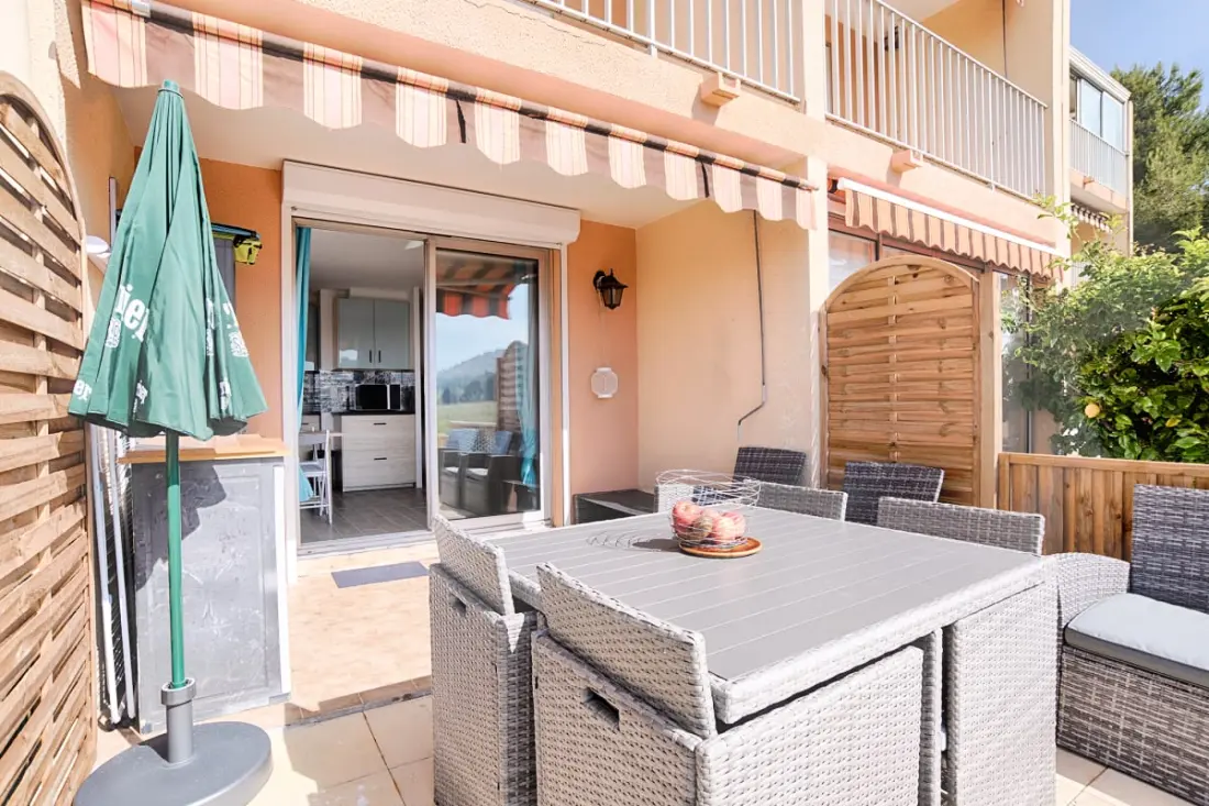 Prachtige studio met terras dichtbij de zee!