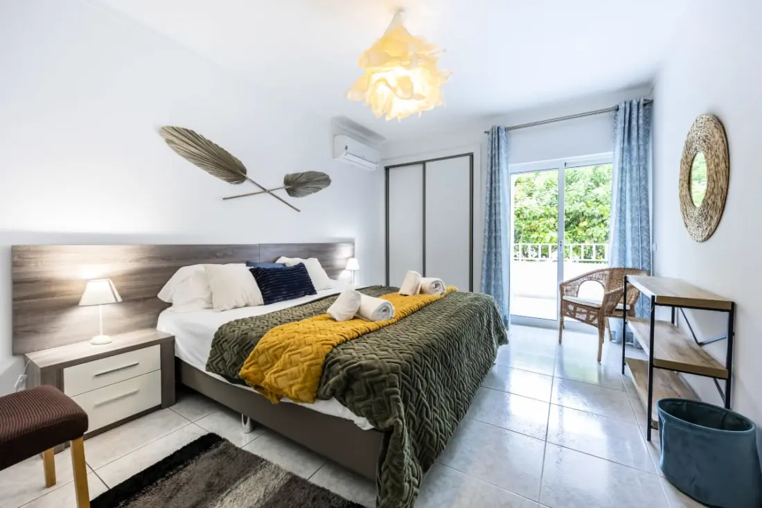 Condo ristrutturato ai margini della piscina - Nel cuore di Carvoeiro!