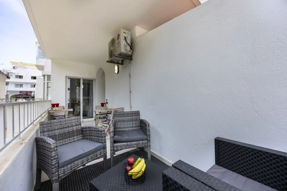 Condo ristrutturato ai margini della piscina - Nel cuore di Carvoeiro!