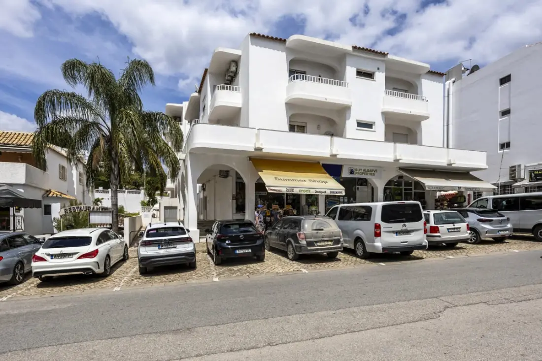 Condo ristrutturato ai margini della piscina - Nel cuore di Carvoeiro!