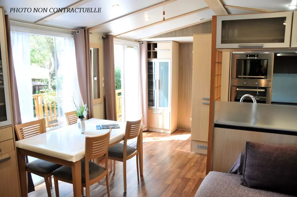 Camping Résidentiel La Pinède 4 étoiles★★★★