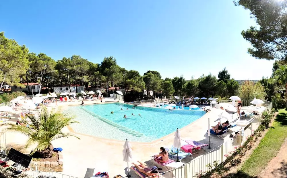 Camping Résidentiel La Pinède 4 étoiles★★★★