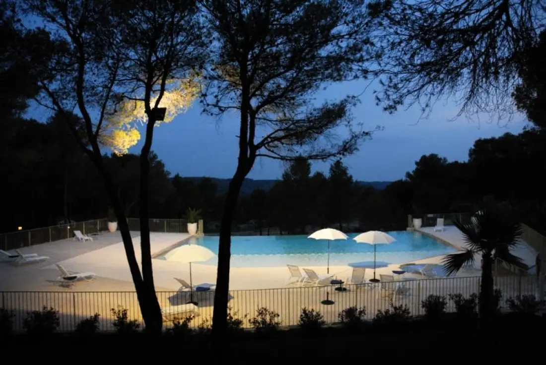 Camping Résidentiel La Pinède 4 étoiles★★★★