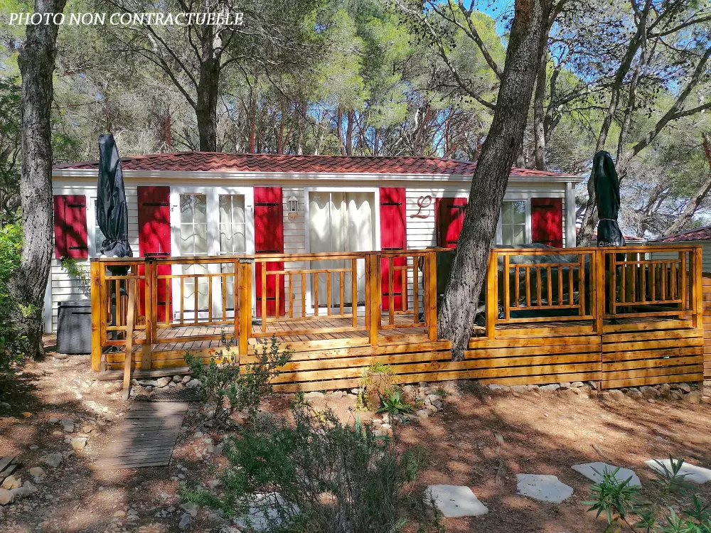 Camping Résidentiel La Pinède 4 étoiles★★★★