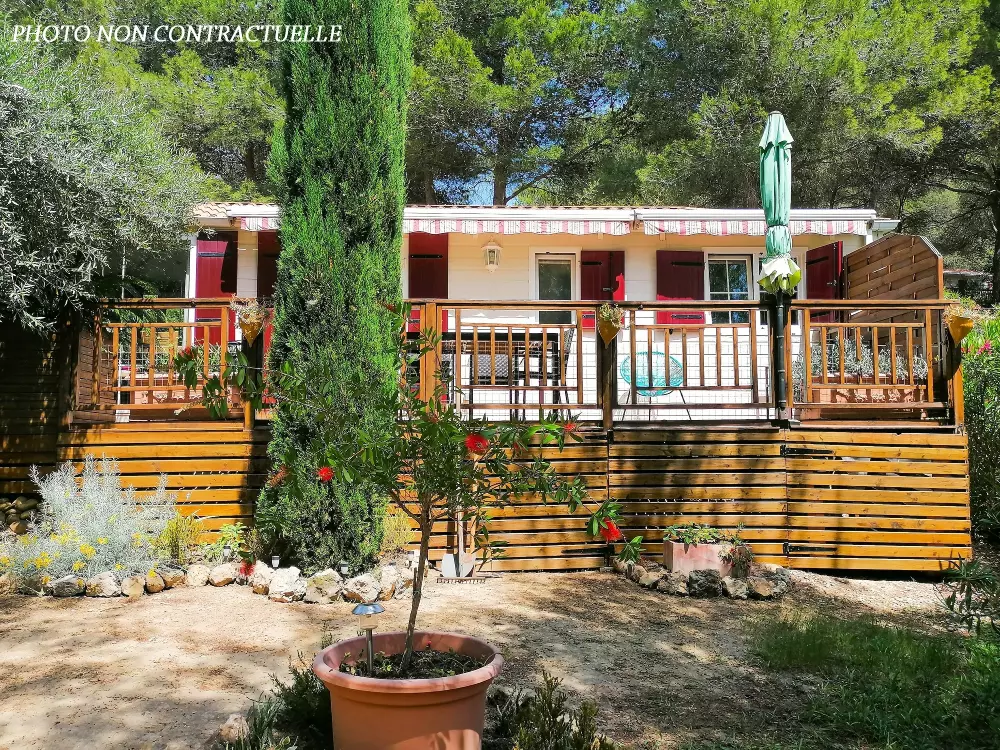 Camping Résidentiel La Pinède 4 étoiles★★★★