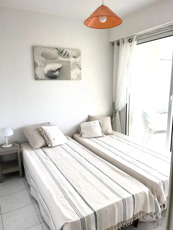 Apartment With Terrace in Cavalaire-sur-mer