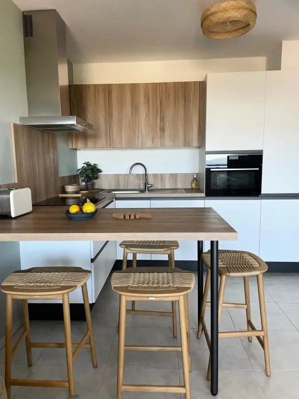 T3 Air-Conditioned, Sea View, Terrace
